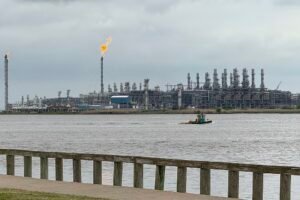 Sabine Pass LNG facility and process infrastructure